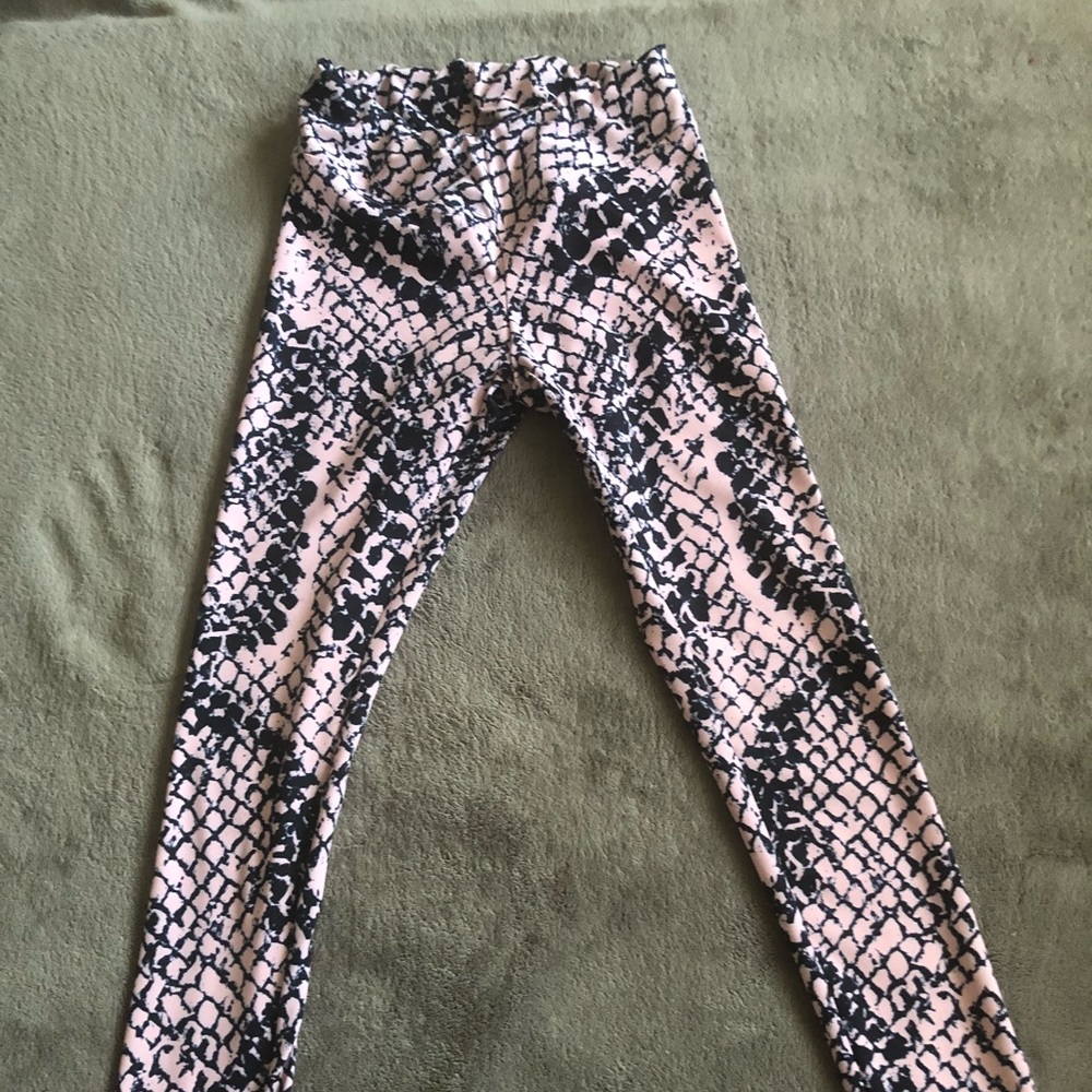 Pink snake skin leggings